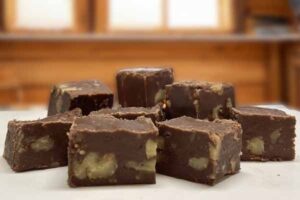 Homemade Chocolate Fudge